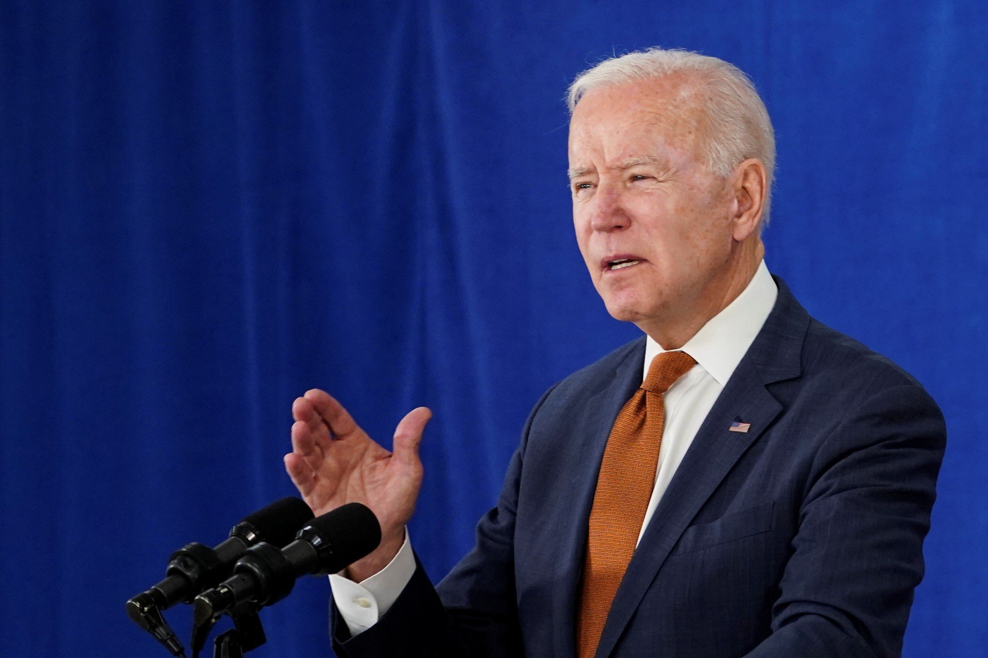 Inflação é causada pela pandemia, não pela políticas de Biden, diz assessor da Casa Branca