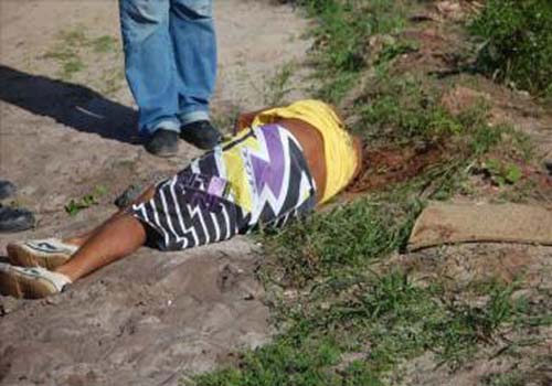 Polícia investiga morte de jovem a pauladas e pedradas em Marechal