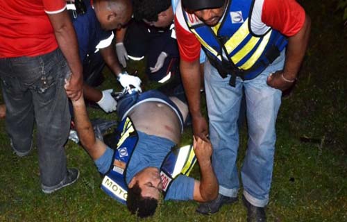 Motoqueiro vítima de acidente morre a caminho do HGE