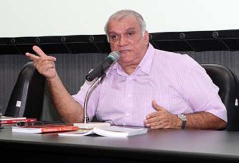 Desembargador Malta Marques explica aos jornalistas funcionamento do Judiciário
