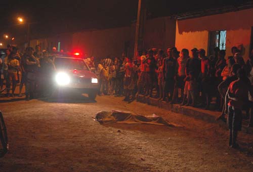 Usuário de drogas é executado brutalmente em plena via pública no HJ1