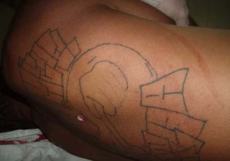 Jovem de 17 anos morre após ser alvejado com um disparo de arma de fogo pelas costas