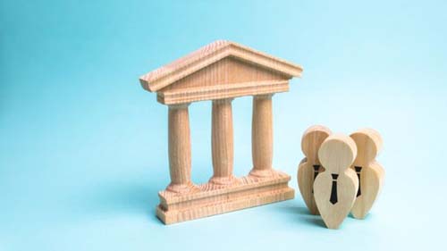 Com teto de gastos estourado, Judiciário autoriza recriação de auxílio-moradia para juízes