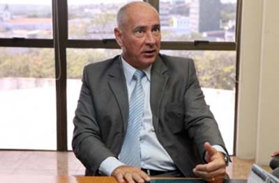 Juiz condena oito funcionários por tentar levar comida de presídio