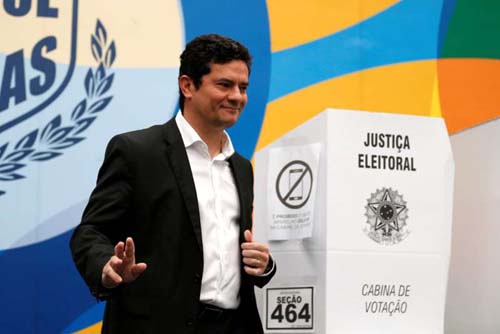 Moro diz que irá ‘refletir’ sobre convite de Bolsonaro para ser ministro