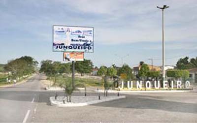 Comerciante é vítima de atentado à bala e consegue ir dirigindo até hospital