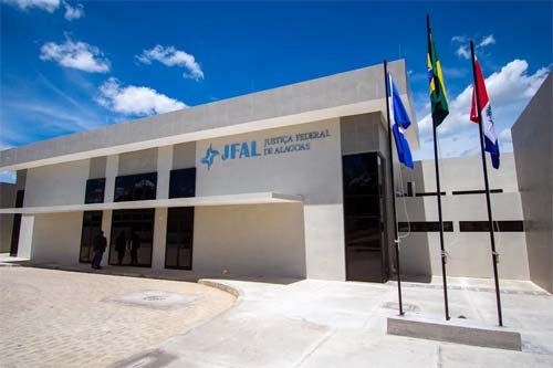 Justiça Federal condena DNIT a indenizar companheira de vítima de acidente em rodovia