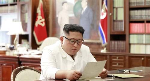 Kim Jong Un está 'governando normalmente', afirma Coreia do Sul