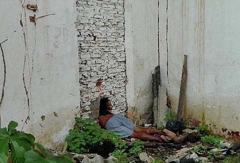 Homem morre eletrocutado ao tentar arrombar estabelecimento