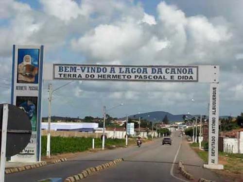 Filho coloca fogo na casa do próprio pai em Lagoa da Canoa, no interior de Alagoas