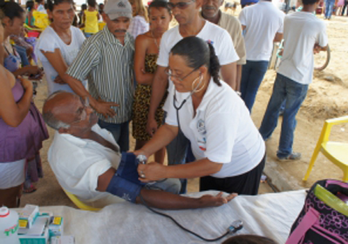 Mutirão de saúde realiza 450 atendimentos em São José da Laje 