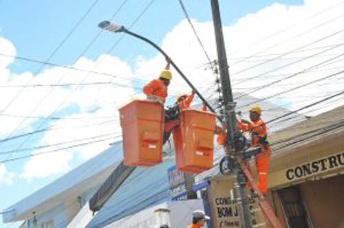 Prefeitura inicia instalação de Led no Centro de Palmeira dos Índios