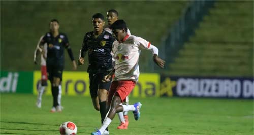 Zumbi é goleado pelo Red Bull Bragantino e dá adeus à Copinha