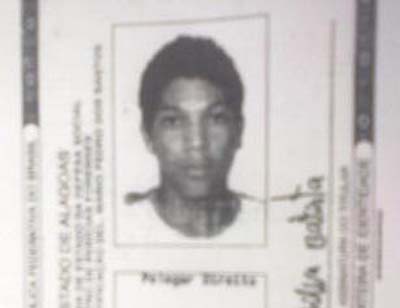 Mulher traficante é pega na cama com menor ‘avião’ e detida com crack