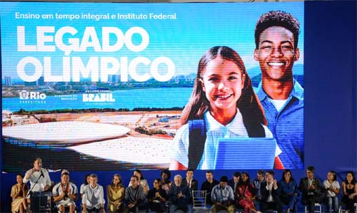 Educação é o caminho para transformação da favela, diz líder do Alemão