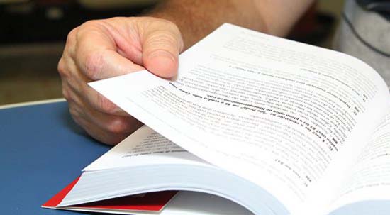 Presidiários têm oportunidade de reduzir pena através de leitura