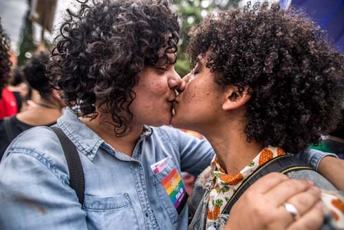 Falta de acolhimento e respeito: Os desafios no atendimento sexual de lésbicas