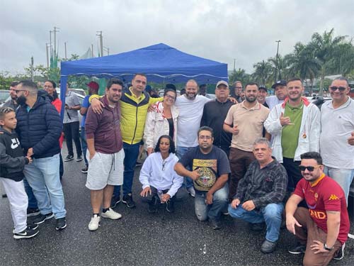 Motoristas de Praia Grande em São Paulo organizam movimento para regularizar trabalhadores de aplicativos