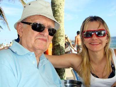 'Já pensou poder rever meu pai?', diz filha que acha possível ressuscitá-lo