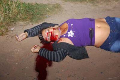 Mulher é assassinada a tiros em via pública 