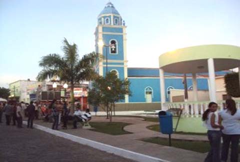 Criança de cinco anos pede ajuda a pms e denuncia maus-tratos