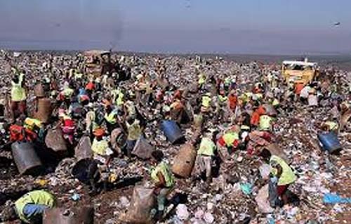 Mais de 30% das cidades brasileiras ainda usam lixões, diz IBGE