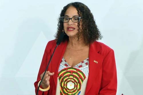 Ministra diz que não há chance de novo bloqueio no orçamento das universidades