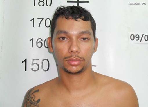 Ao checar denúncia anônima policiais encontram foragidos