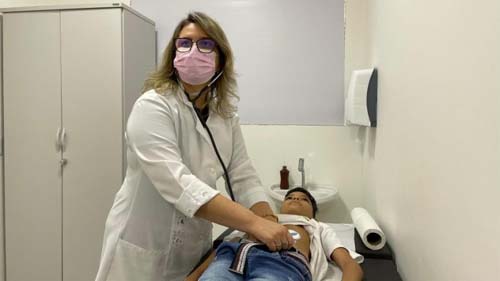 Médica alerta para cuidados com crianças no verão para prevenir diarreias