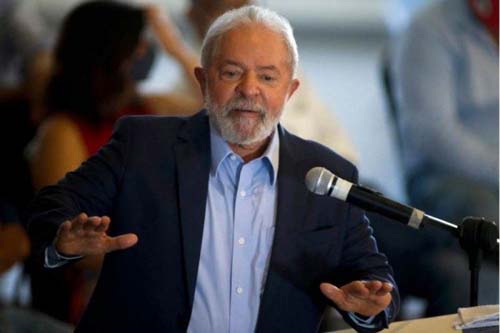 Juiz mantém bloqueio de bens de Lula ao enviar processos à Justiça do DF