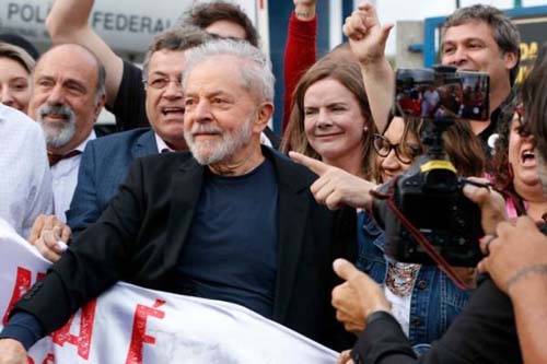Juiz arquiva ação contra Lula e filho por lavagem e tráfico de influência