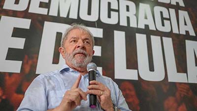 PT toma providências contra possibilidade de Lula ser transferido