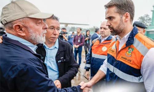 Lula ignora calamidade no RS: “Torcendo para o Grêmio e Inter”