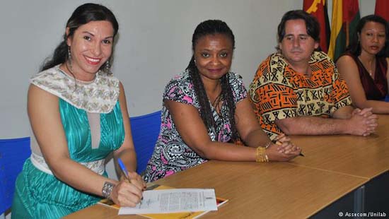 Educação é única saída para discriminados, diz primeira professora travesti