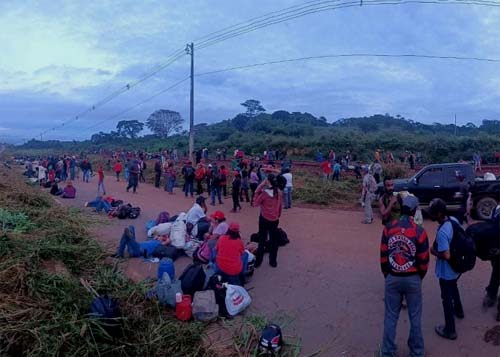 Cerca de 6 mil militantes do MST ocupam ferrovia da Vale no Pará em protesto por demarcação de terras