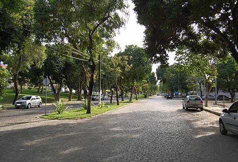 Servidores da Ufal entram em greve