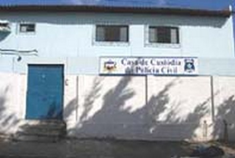 Policial denuncia plano para assassiná-lo. Diretores da Casa de Custódia acusados