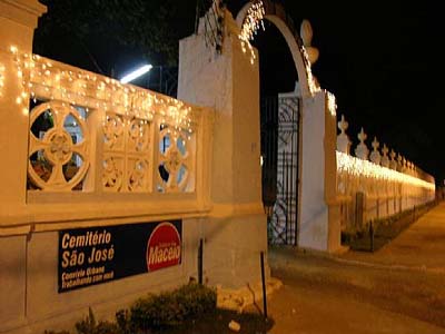 Cemitérios contaminam água na parte baixa de Maceió, diz pesquisa da UFAL