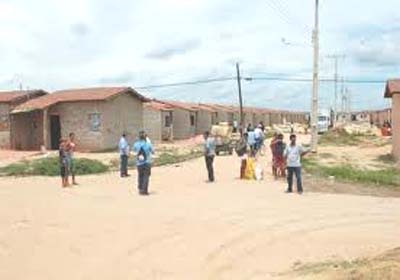 Menina de 13 anos é suspeita de matar irmã com tiro dentro de casa