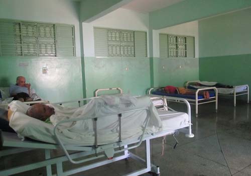 Pacientes abandonados abarrotam hospitais psiquiátricos de Maceió