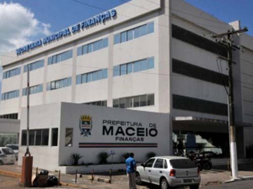 Por reajuste salarial, servidores públicos farão protestos em Maceió