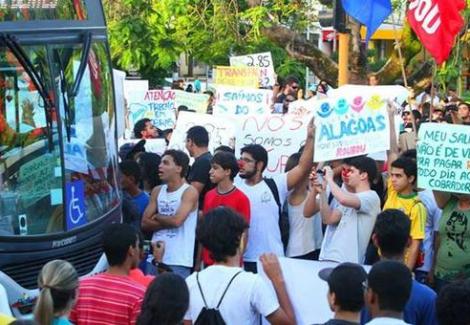 Parte dos maceioenses organizam protesto para segunda-feira
