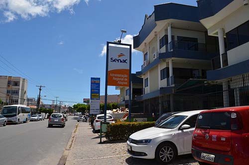 Senac recruta ex-alunos para encaminhamento a vagas de emprego