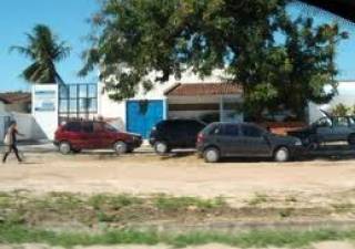 Rebelião no UIJA já tem cinco feridos e cozinheira refém