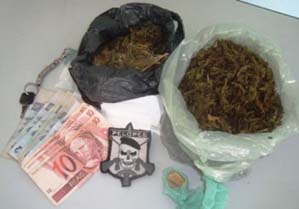 Pelopes apreende duas sacolas de maconha no centro de Arapiraca