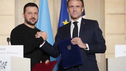França quer assumir espaço deixado por EUA na guerra da Ucrânia e obrigar Rússia a negociar