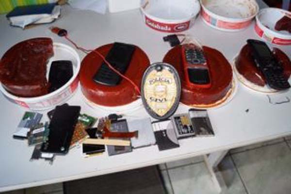 Presos da Regional de Penedo são flagrados com celulares, 'pendrives' e maricas