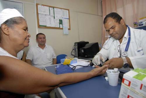 Todas as vagas deixadas por cubanos do Mais Médicos foram preenchidas, diz Ministério da Saúde