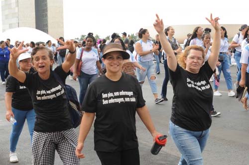 Piso da enfermagem lidera participação popular nos canais da Câmara dos Deputados em 2022 