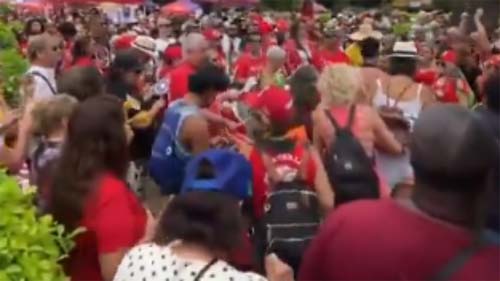 Protestos em todo o Brasil desafiam o Congresso Nacional